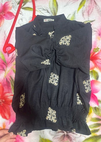 Nakışlı Siyah Kısa Bohem Bluz - Görsel 2