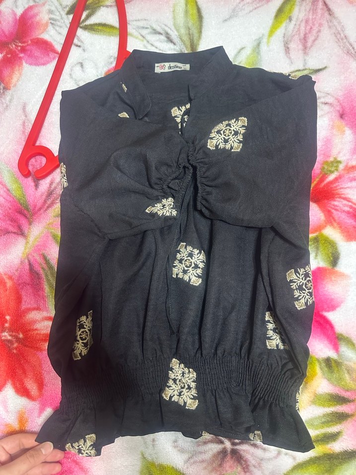 Nakışlı Siyah Kısa Bohem Bluz - Görsel 2