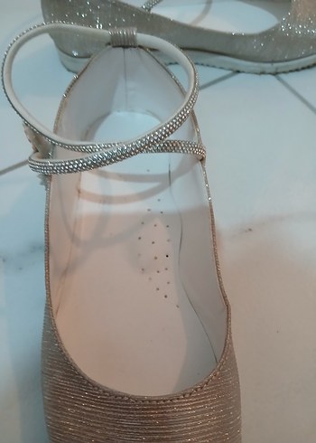 Bej Parlak Dolgu Topuklu Kadın Abiye Ayakkabı - Görsel 5