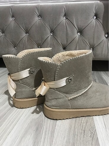 bot ugg