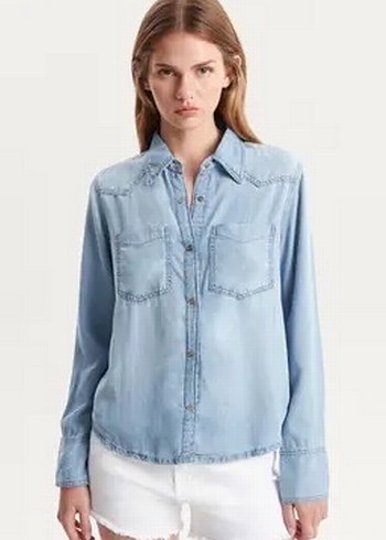 Kadın Açık Mavi Denim Gömlek