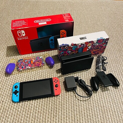 Nintendo Switch v2 + Skull & Co Crystal GripCase