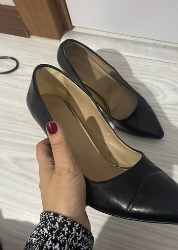 Siyah Parlak Stiletto Kadın Topuklu Ayakkabı - Görsel 3