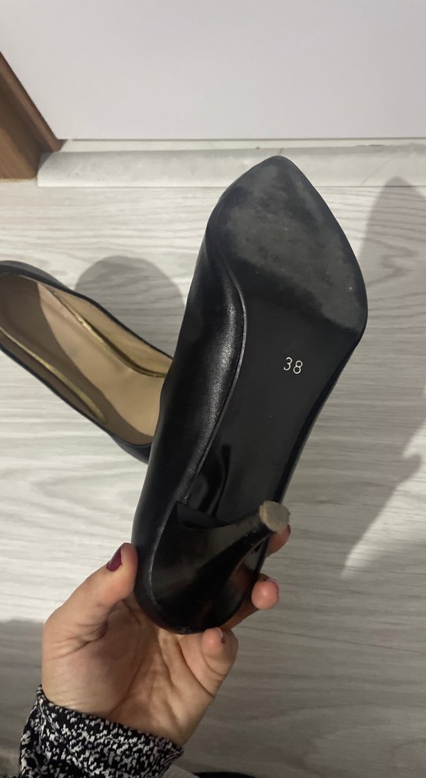 Siyah Parlak Stiletto Kadın Topuklu Ayakkabı - Görsel 5