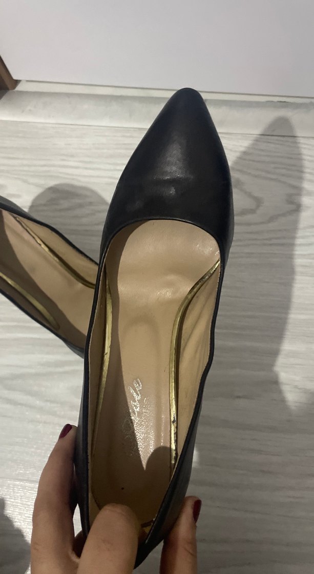 Siyah Parlak Stiletto Kadın Topuklu Ayakkabı - Görsel 4