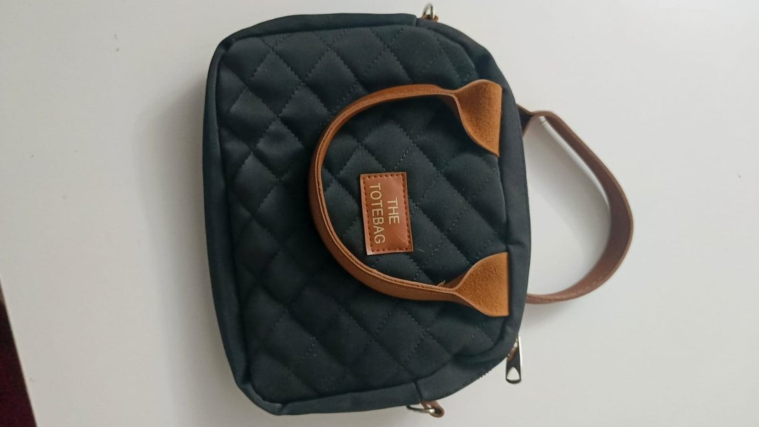 Siyah Fermuarlı Kadın El Çantası - Görsel 3