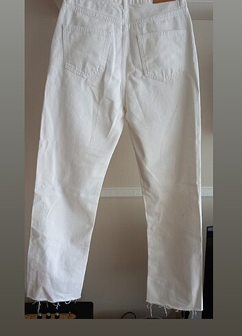 Diğer Yırtık Detaylı Pantolon