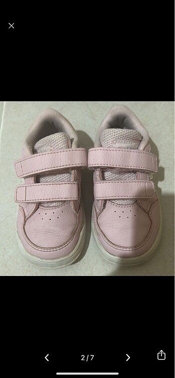 22 Beden pembe Renk Adidas ayakkabı