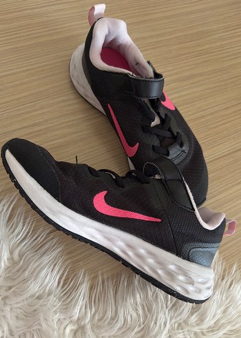 32 Beden Kız Çocuk Siyah-Pembe Spor Ayakkabı Velcro