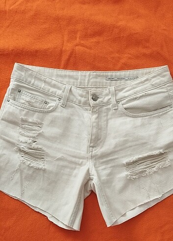 Zara Zara sort