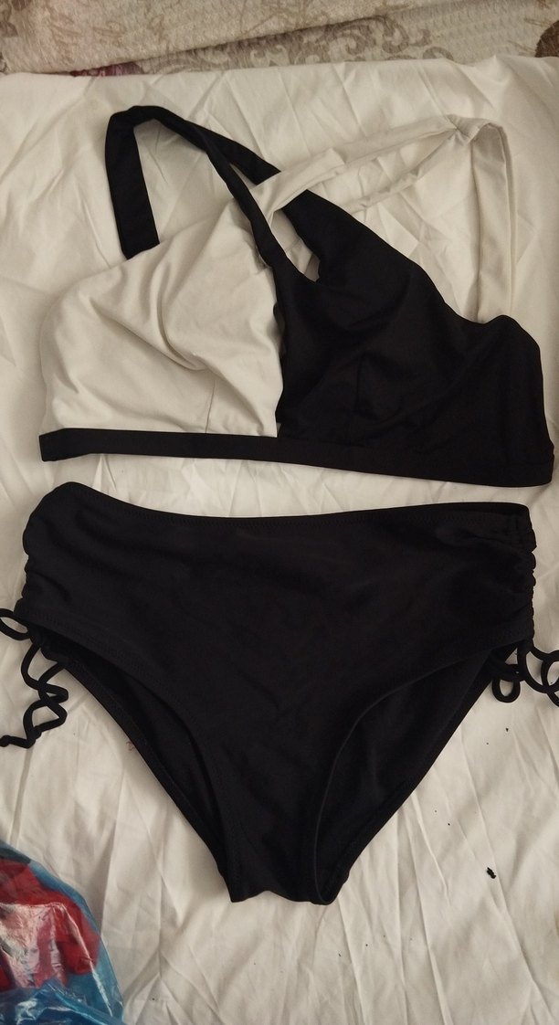 Siyah Drapeli Mini Sporcu Tarzı Mayo Üstü - Görsel 2