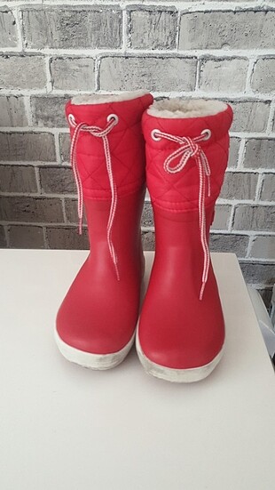 Yağmur botu