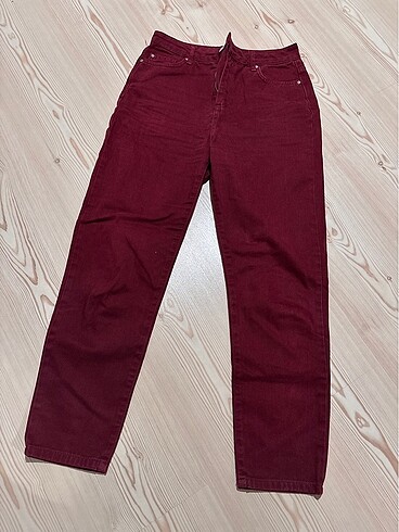 Bordo jean