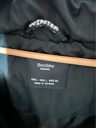 Bershka Bershka Kapüşonlu Mont