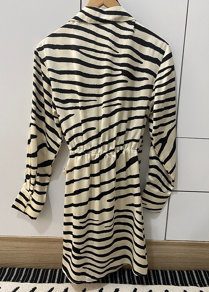 Saten kruvaze elbise - Görsel 4