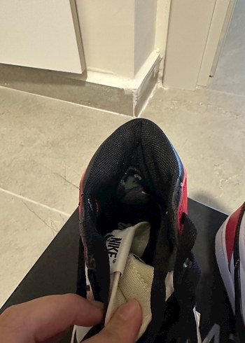 38 Beden beyaz Renk Nike Beyaz-Siyah Basketbol Ayakkabısı Velcro