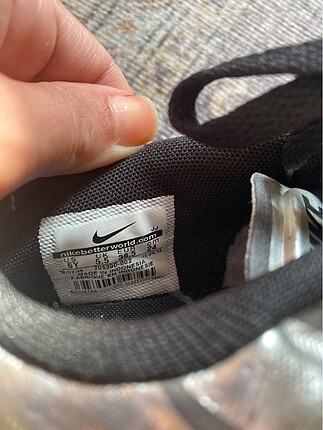 38,5 Beden Nike spor ayakkabı