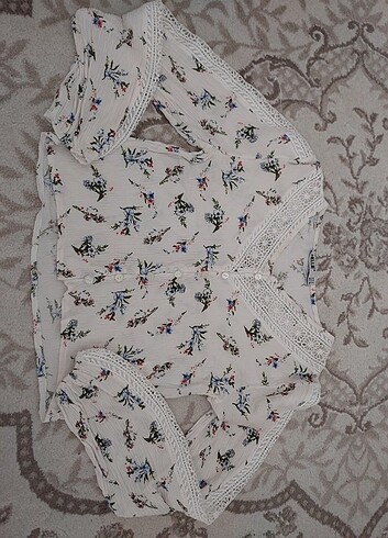 Crop V yaka gömlek bluz  - Görsel 2