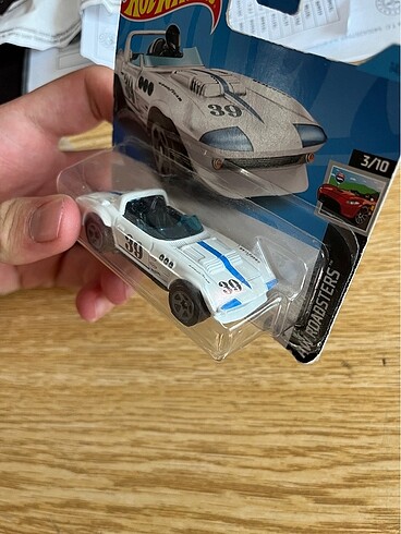  Hotwheels araba