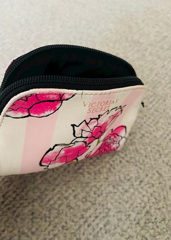 Victoria s Secret Victoria secret orjinal Çiçek Desenli Pembe Kadın Makyaj Çantası