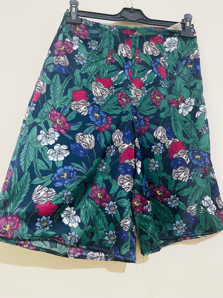 Bohem Çiçekli Kısa Geniş Kesim Kadın Pantolon - Görsel 2