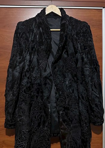 Kürk Detaylı Siyah Uzun Kadın Kaban - Görsel 4