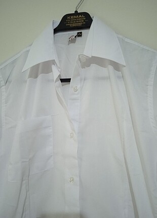Beyaz gömlek