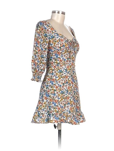 Zara Zara Kısa Elbise %70 İndirimli.