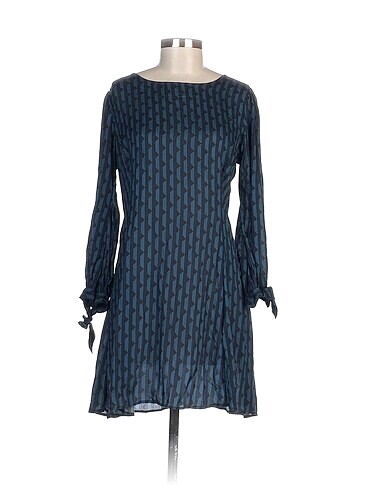 Zara Kısa Elbise %70 İndirimli.