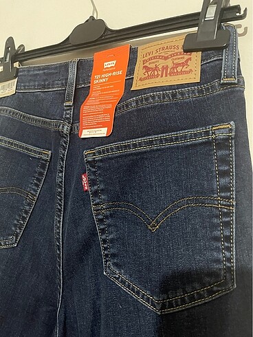 30 Beden mavi Renk Levis Jean