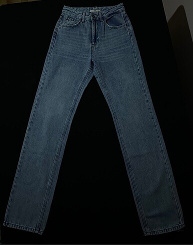 34 Beden Stradivarius straight fit jean