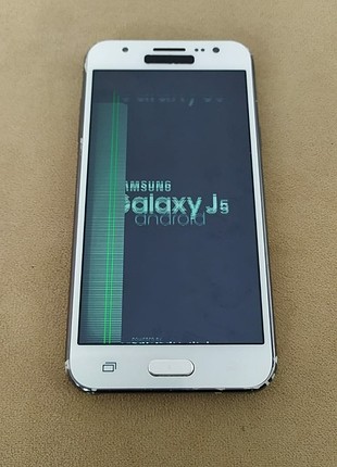 Samsung Galaxy J5 Android Akıllı Cep telefonu