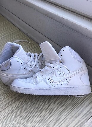 Orijinal Beyaz Nike boğazlı spor ayakkabı