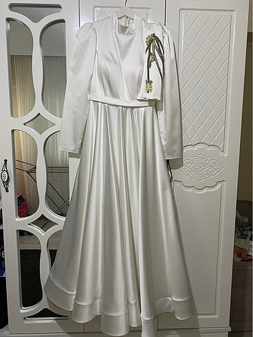 Diğer Saten Nikah Elbisesi