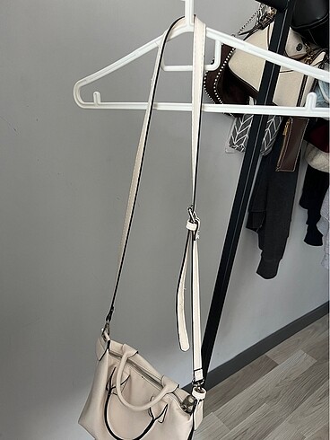  Beden beyaz Renk Stradivarius Çanta