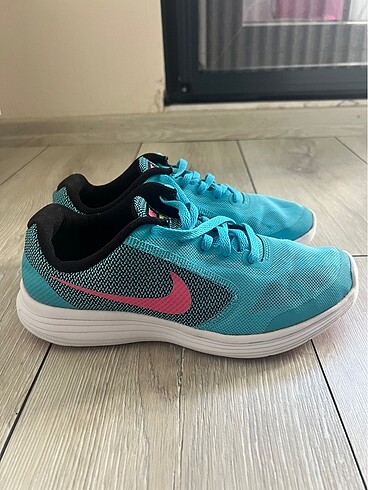 Nike Nike Yürüyüş Ayakkabı