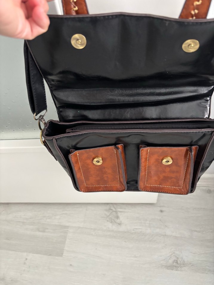 Kahverengi Deri Tokalı Kadın Çantası - Görsel 2