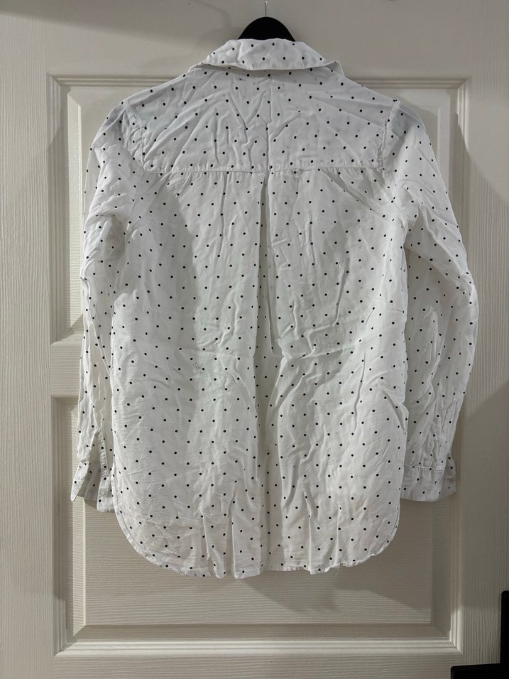 Düğmeli Beyaz Puantiyeli Kadın Gömlek - Görsel 2