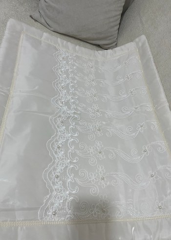 İşlemeli yatak örtüsü - Görsel 3