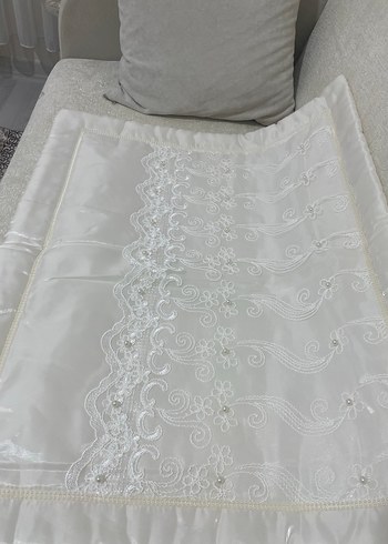 İşlemeli yatak örtüsü - Görsel 2
