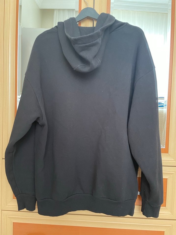 Erkek Siyah Kapüşonlu Sweatshirt - Görsel 3