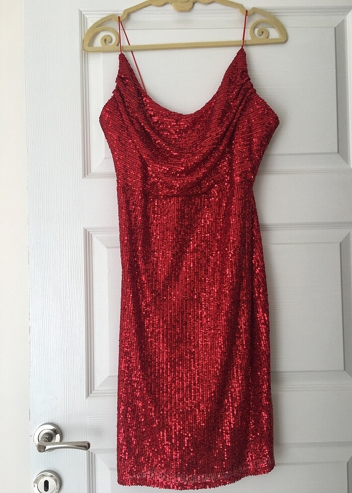 Kırmızı paletli abiye - Görsel 2