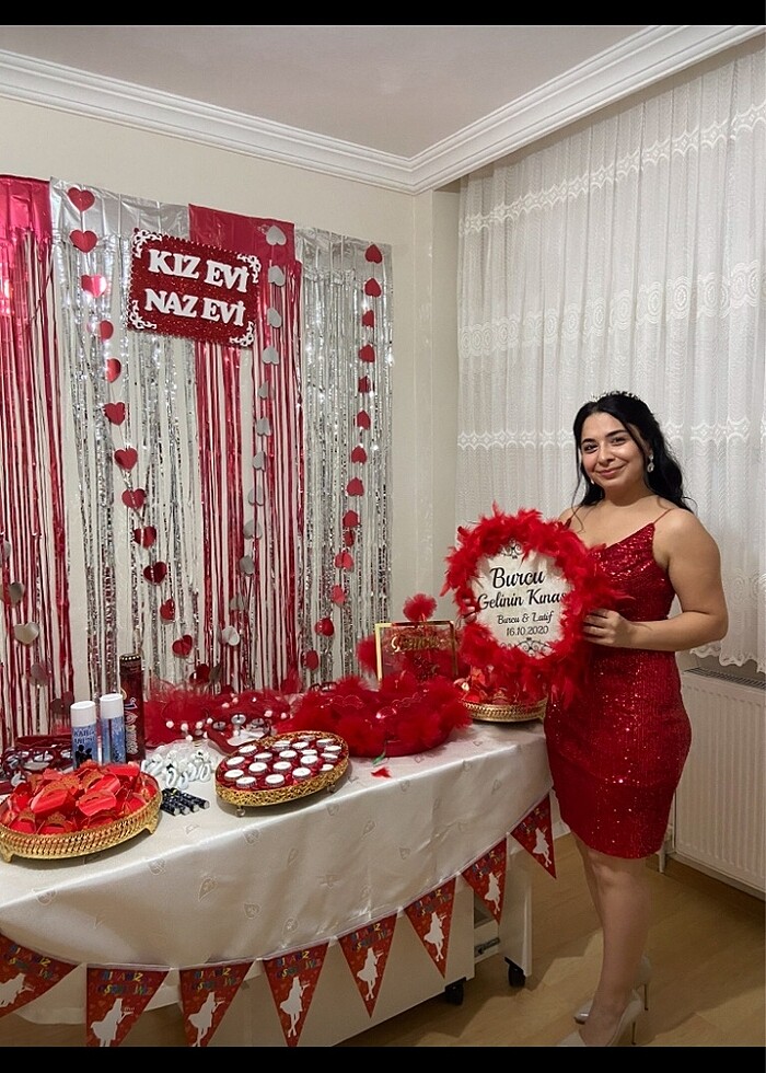 Kırmızı paletli abiye - Görsel 3