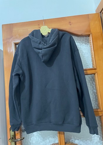 Siyah Kapüşonlu Baskılı Sweatshirt - Görsel 6