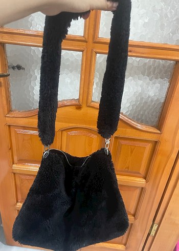 Siyah Kadın Peluş Omuz Çantası - Görsel 4