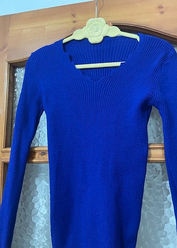 Mavi V Yakalı Triko Kadın Kazak - Görsel 4