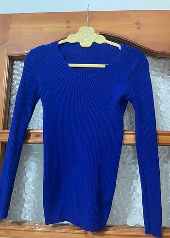 Mavi V Yakalı Triko Kadın Kazak - Görsel 2