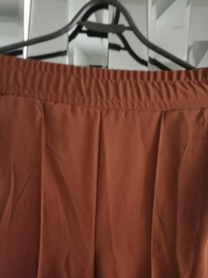 LCW Kadın Kahverengi Pilili Midi Kumaş Pantolon - Görsel 3