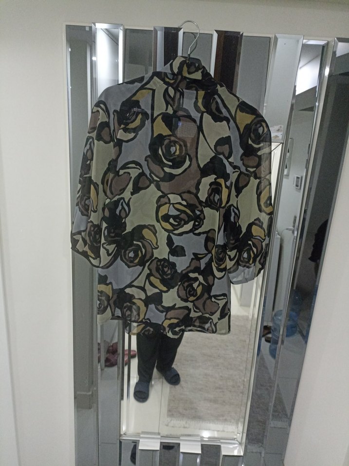 gravat yaka desenli buluz - Görsel 4