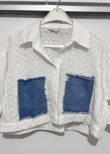 Nakışlı, Kısa Kollu, Beyaz Denim Gömlek